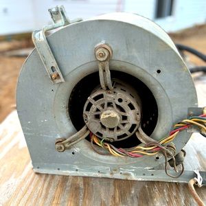 Gas furnace blower w/ General Electric motor. Works and blows. Good shop fan.